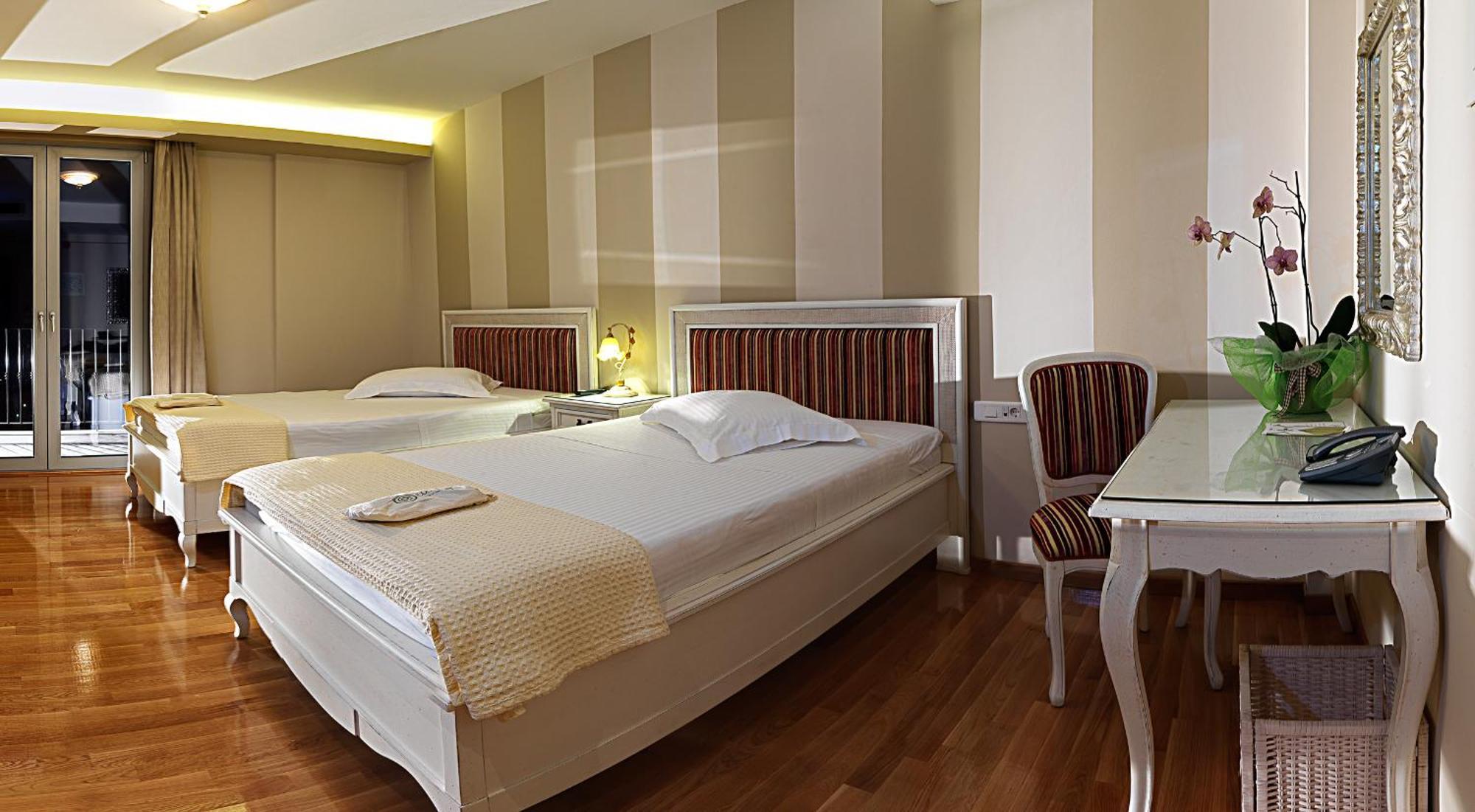 Hondos Classic Hotel & Spa Nesztáni Szoba fotó